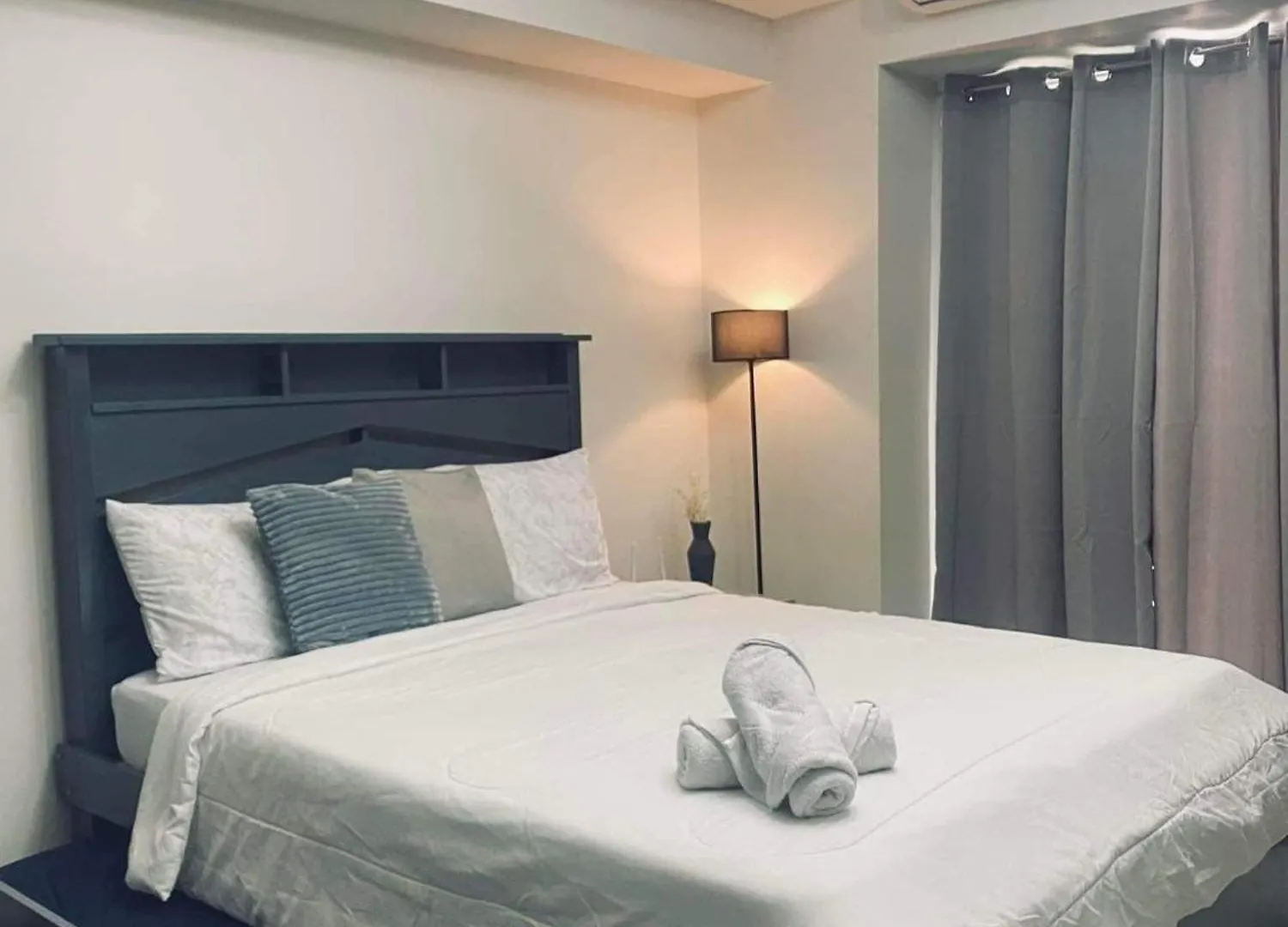 Hotel Condo Beside Abreeza Ayala Mall Davao City